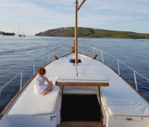 Classic-Boat-rental-Llaut-Capeador-Solarium-36-Fornells