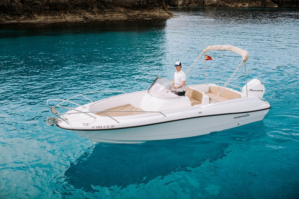 023. Tramontana 24 Open Bateau Moteur 1 11-tramontana-24-open-location-bateau-moteur-minorque