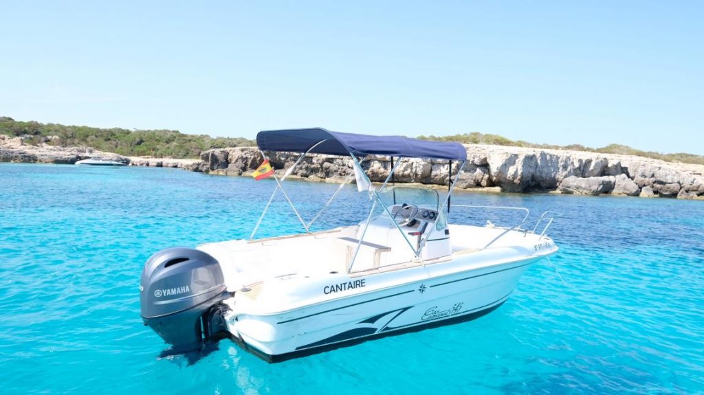024.1 Motoscafo Cap Camarat 545 Open 1 01-cap-camarat-545-open-noleggio-barca-a-motore-minorca