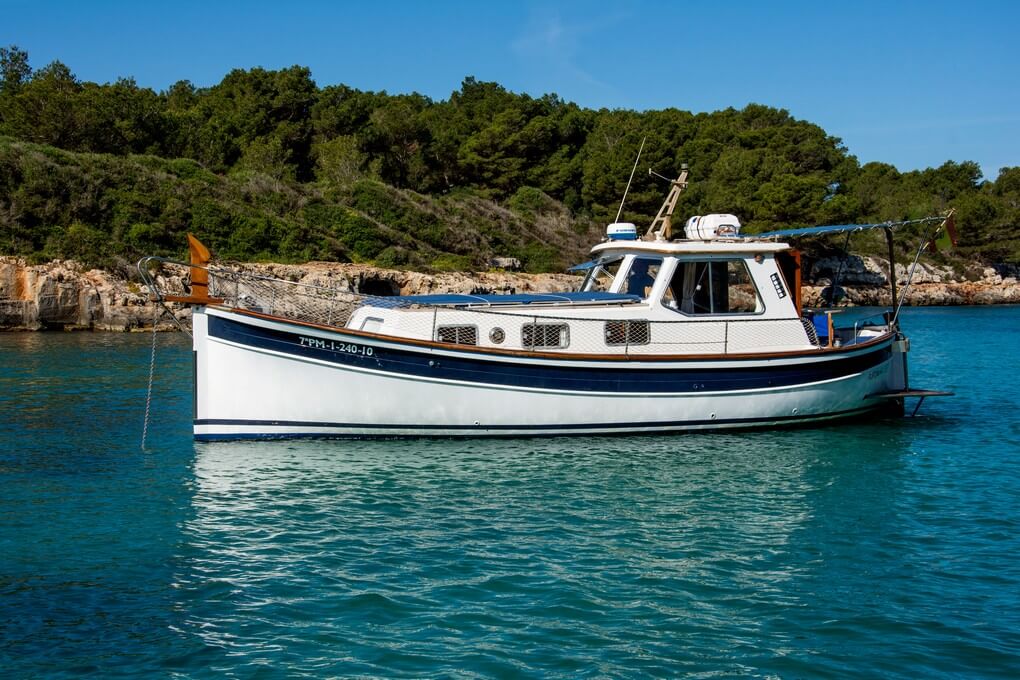 01-pupimar-llaut-private-boat-excursions-menorca