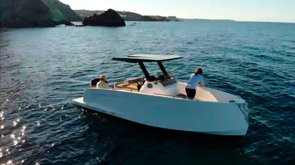 01-cattleya-x6-motor-boat-rental-menorca-mahon