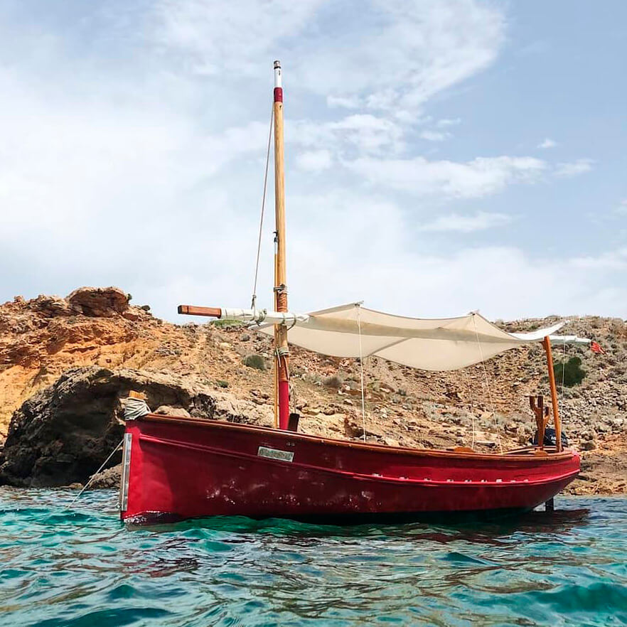 003. Llaut S'Avia no license 1 01-classic-boat-rental-without-license-menorca.jpg