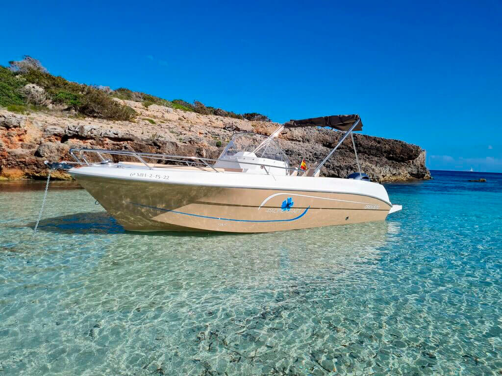 01-pc-670-175-motor-boats-for-rent-menorca
